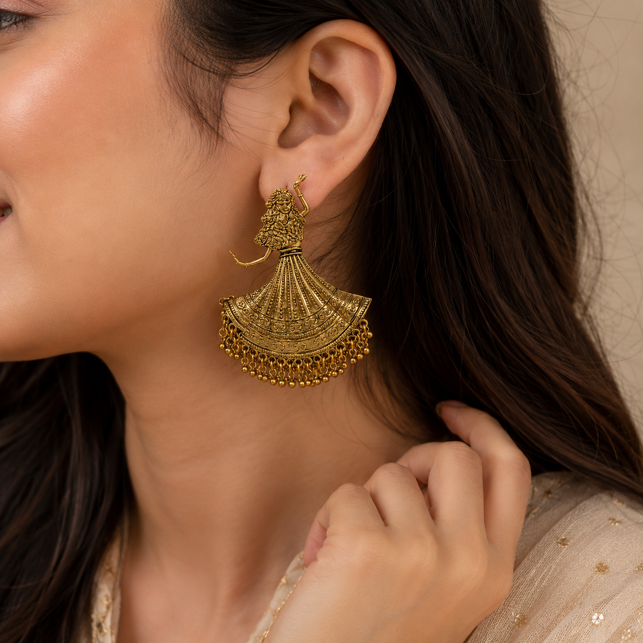 Royal Dancing Doll Carved Drop Earrings